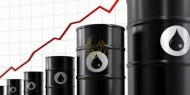 النفط يرتفع مع اقتراب أوبك+ من إقرار المزيد من التخفيضات