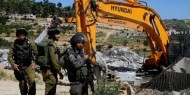 القدس المحتلة: الاحتلال يقتحم جبل المكبر ويدمر منزلا قيد الإنشاء