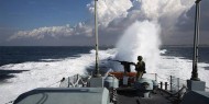 زوارق الاحتلال تهاجم مراكب الصيادين في شمال غزة
