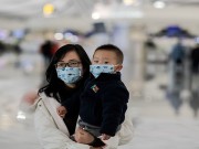 الصين تسجل 968 إصابة جديدة بفيروس كورونا