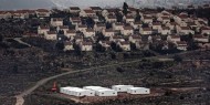 غانتس يصادق على شرعنة 1700 وحدة استيطانية بالضفة الفلسطينية