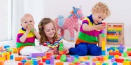 دراسة: اللعب بالدمي يساعد طفلك على تطوير مهاراته الاجتماعية