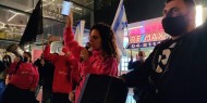 الاحتلال يقمع تظاهرة رافضة للإغلاق في تل أبيب ويعتدي على المشاركين