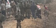 الاحتلال يعتدي على المشاركين في وقفة منددة بالاستيطان جنوب الخليل