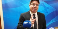 الوزير أكونوس يطالب بعدم العودة للمفاوضات مع الفلسطينيين