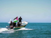 بحرية غزة تنقذ شقيقين من الغرق وتبحث عن ثالث