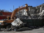 الاحتلال يهدم منشأة لبيع مواد البناء في بيتا جنوب نابلس