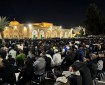 الاحتلال يطرد المعتكفين من رحاب المسجد الأقصى المبارك ويعتدي على النساء بالضرب