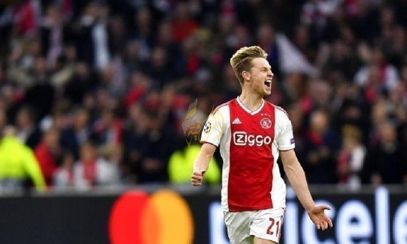 اللاعب الهولندي ماتياس دي ليخت