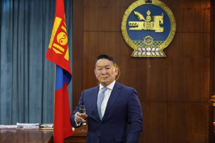 الرئيس المنغولي خالتما باتولجا